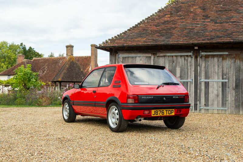 Immagine 36/50 di Peugeot 205 GTi 1.9 (1991)