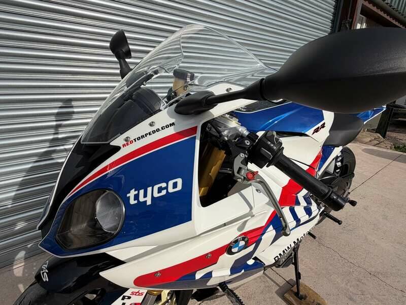 Bild 6/33 von BMW S 1000RR 'TYCO' BSB Race Replica (2016)