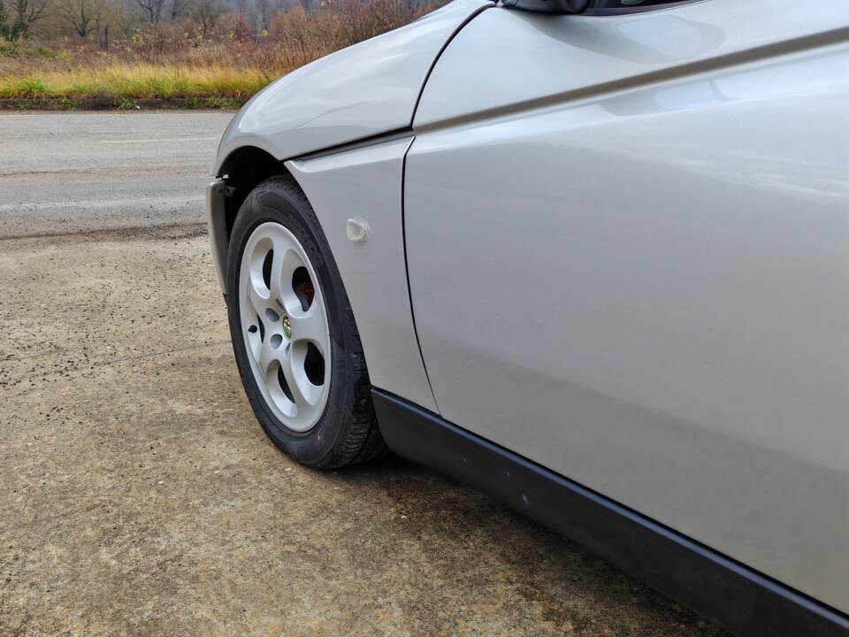 Bild 25/40 von Alfa Romeo Spider 2.0 Twin Spark 16V (1997)