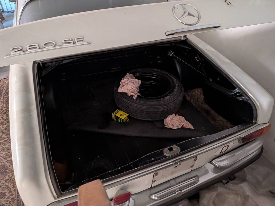 Afbeelding 4/6 van Mercedes-Benz 280 SE (1970)