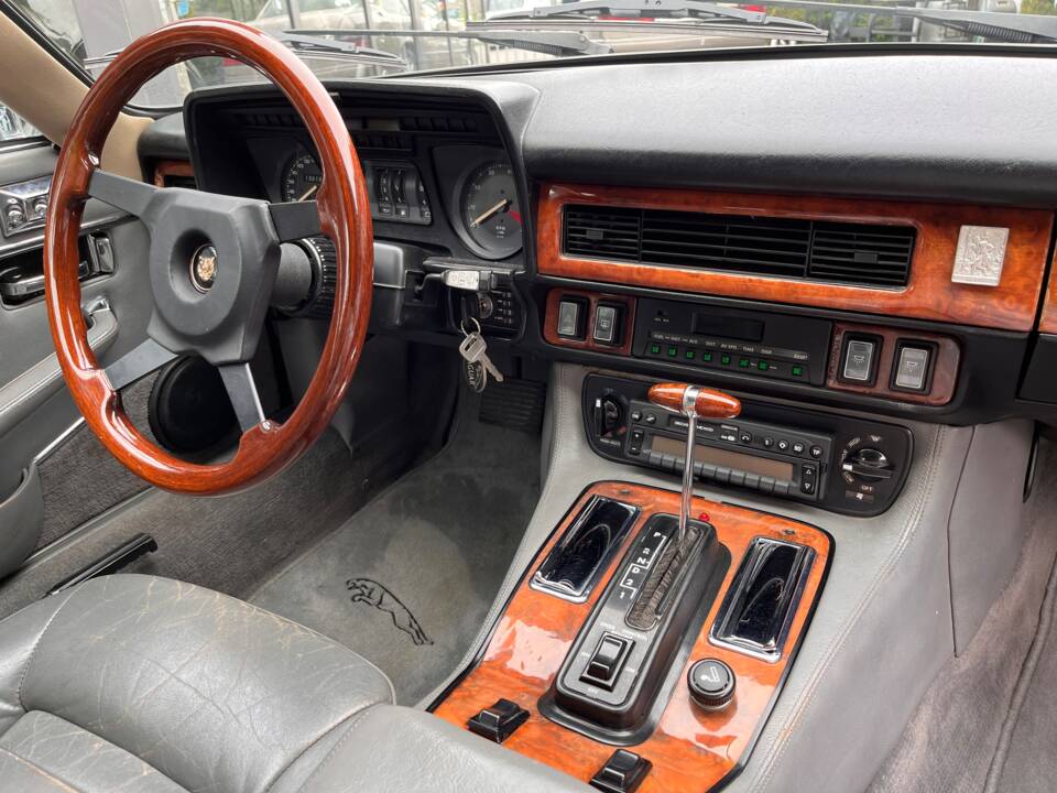 Bild 17/27 von Jaguar XJS 5.3 V12 (1986)