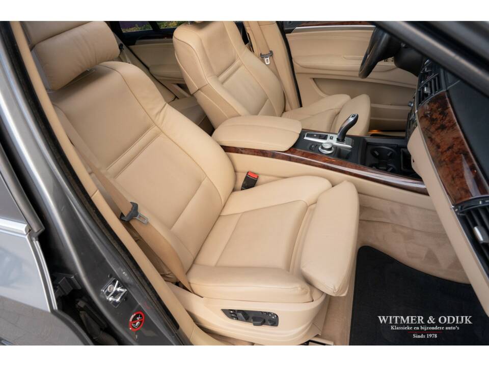 Bild 4/26 von BMW X5 xDrive48i (2007)