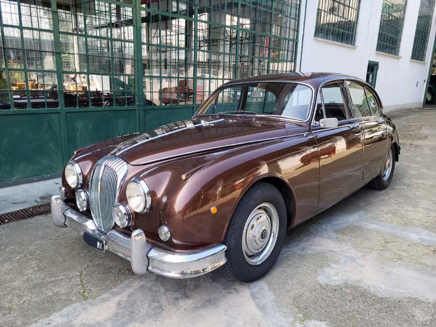 Image 5/42 of Jaguar Mk II 2.4 (1964)