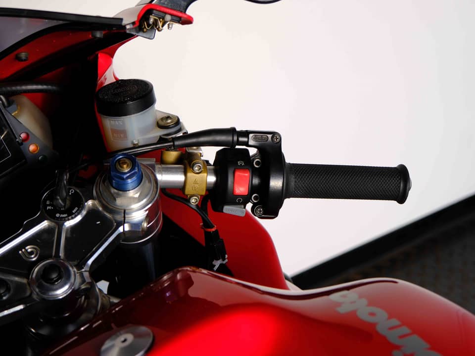 Image 78/94 of Bimota 500 V-Due (2003)