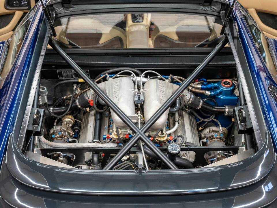 Immagine 27/46 di Jaguar XJ 220 (1993)