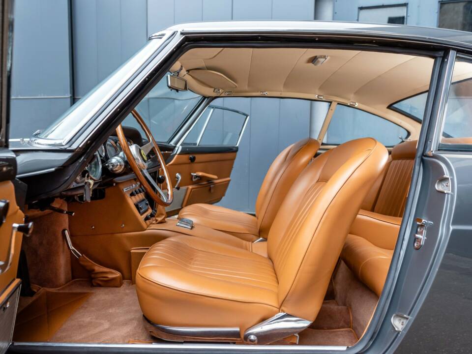 Bild 2/50 von Ferrari 250 GT/E (1963)