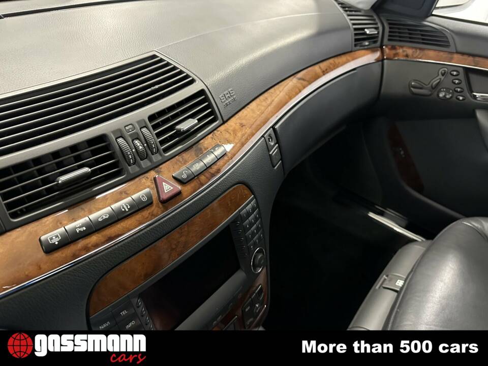 Image 11/15 of Mercedes-Benz S 500 (2002)