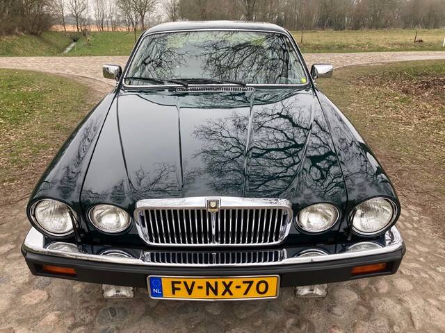 Bild 3/40 von Jaguar XJ 12 (1992)