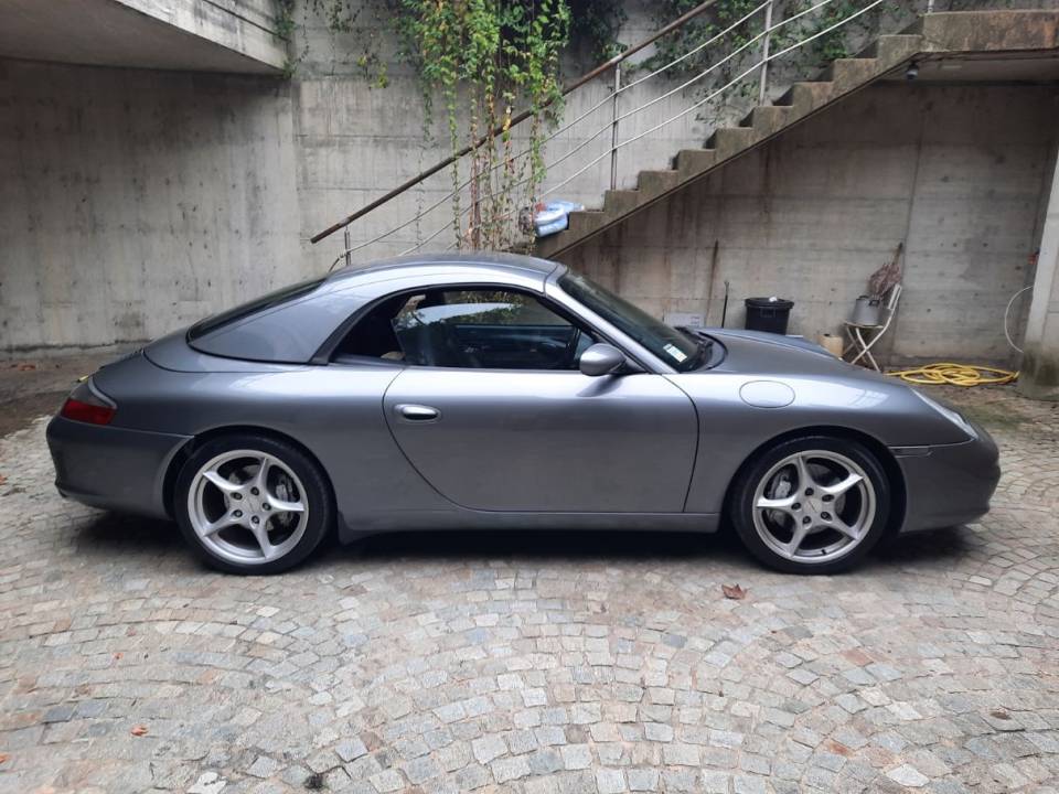 Bild 6/6 von Porsche 911 Carrera 4 (2005)