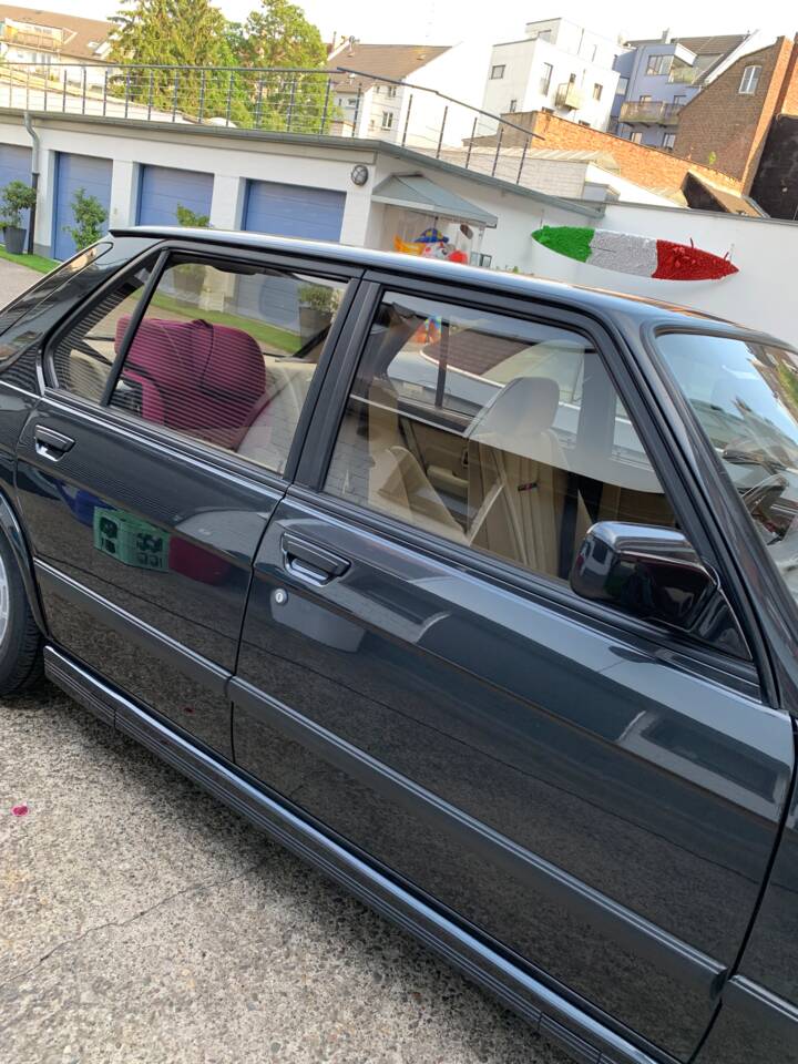 Afbeelding 7/8 van BMW M 535i (1987)