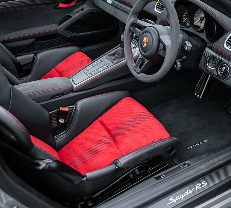 Bild 29/50 von Porsche 718 Spyder RS Weissach (2024)