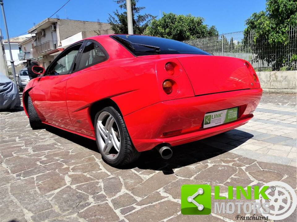 Immagine 5/10 di FIAT Coupé 2.0 20V Turbo (1999)