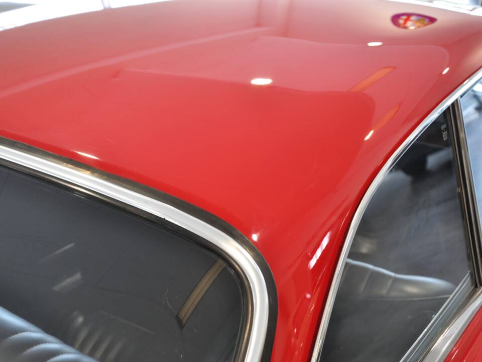 Imagen 14/43 de Alfa Romeo Giulia GT 1300 Junior (1971)