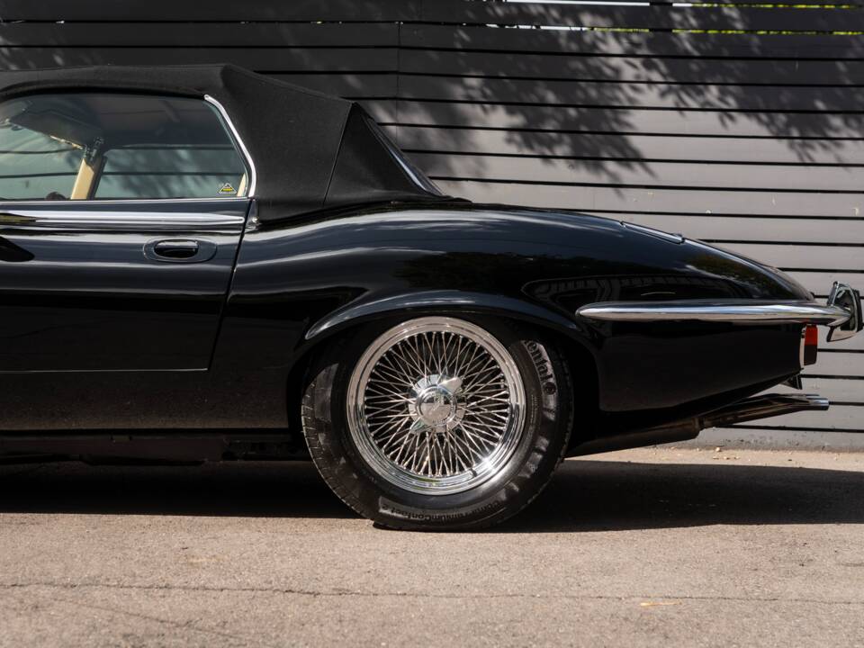 Bild 16/58 von Jaguar E-Type V12 (1974)