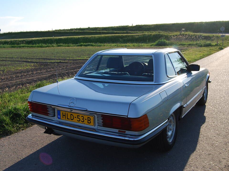 Image 19/87 of Mercedes-Benz 280 SL (1982)