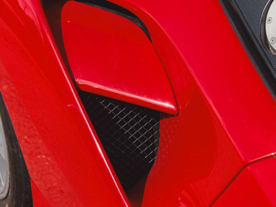 Bild 43/50 von Ferrari 488 Challenge (2017)