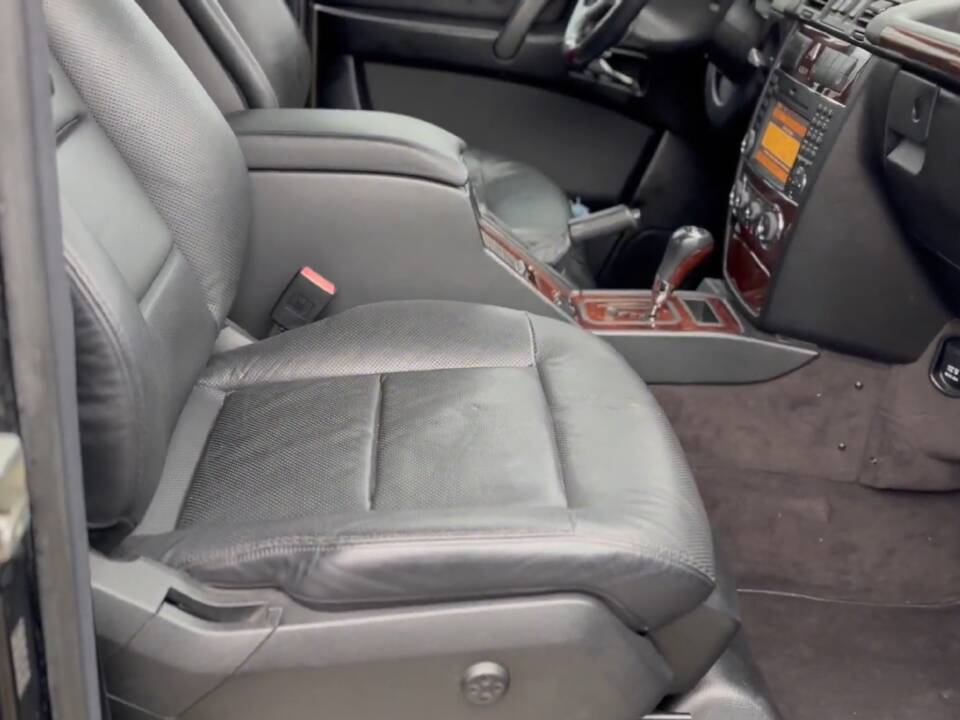 Image 9/12 of Mercedes-Benz G 350 CDI (2010)
