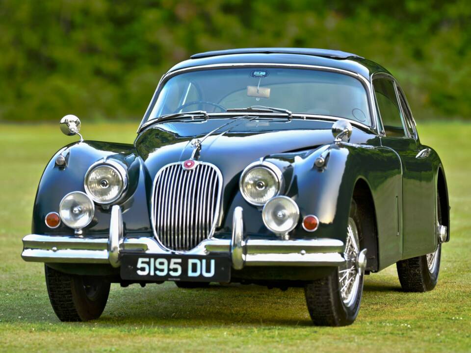 Image 3/50 of Jaguar XK 150 FHC (1960)