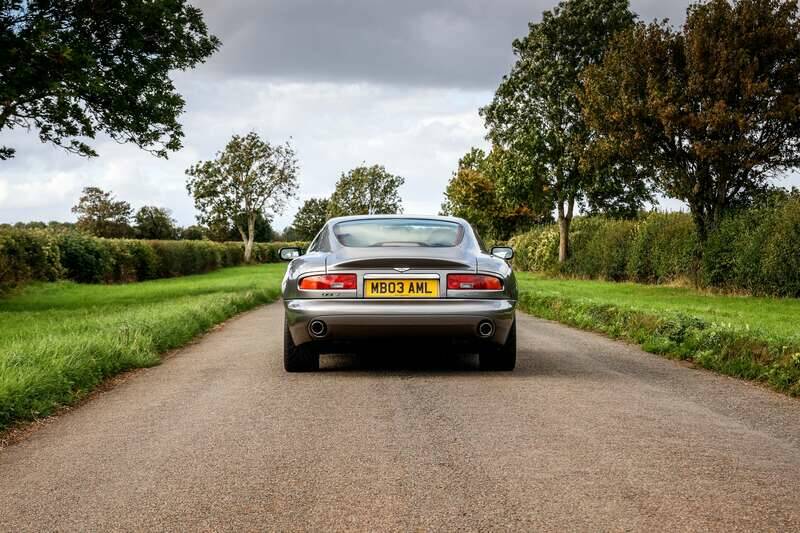 Image 7/36 of Aston Martin DB 7 GTA (2003)