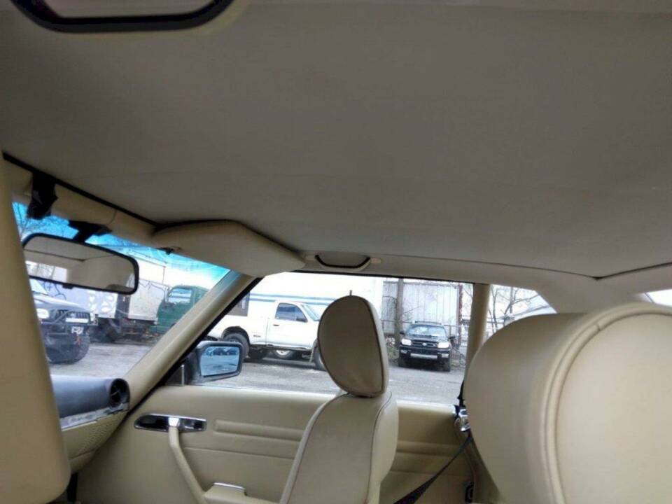 Afbeelding 22/36 van Mercedes-Benz 560 SL (1989)