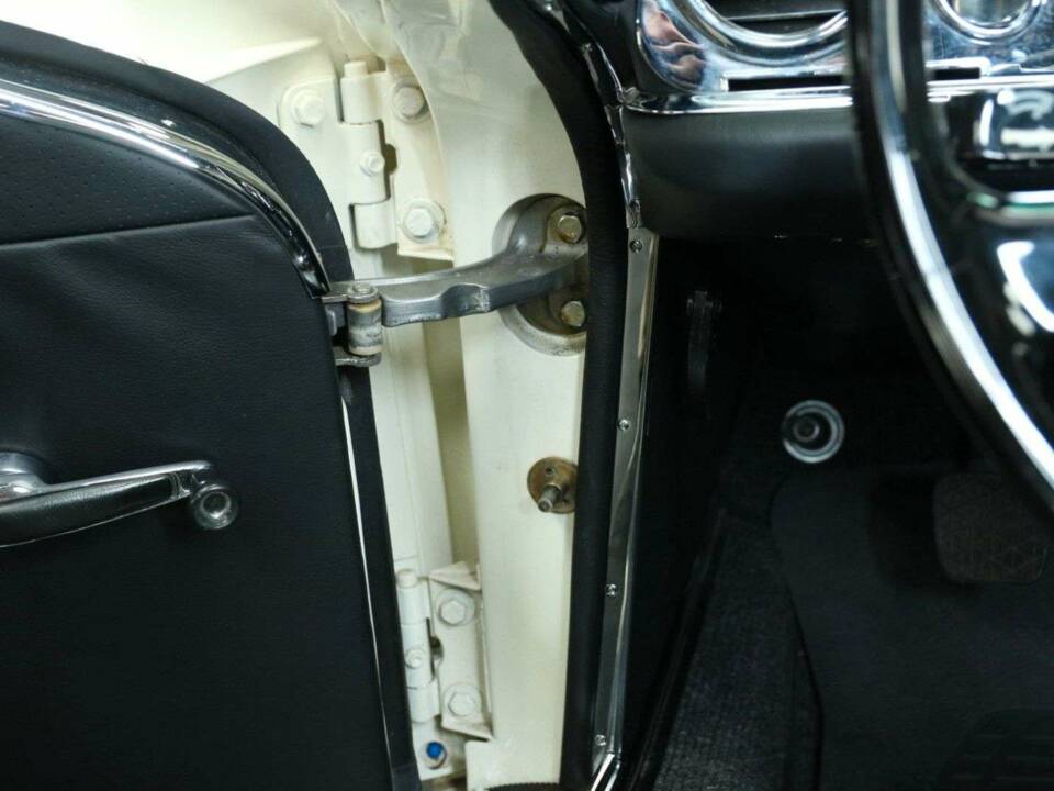 Bild 10/50 von Mercedes-Benz 230 SL (1967)