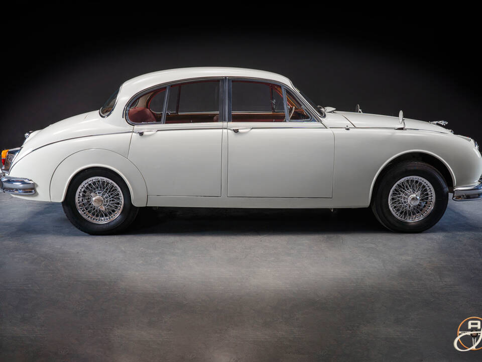 Image 6/21 de Jaguar Mk II 3.8 (1961)