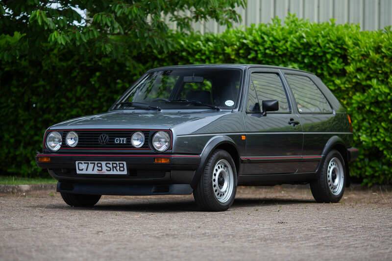 Bild 11/50 von Volkswagen Golf II GTi 1.8 (1986)