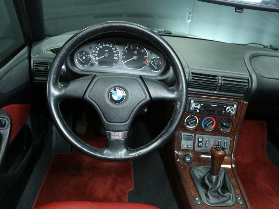 Bild 14/30 von BMW Z3 2.8 (1997)