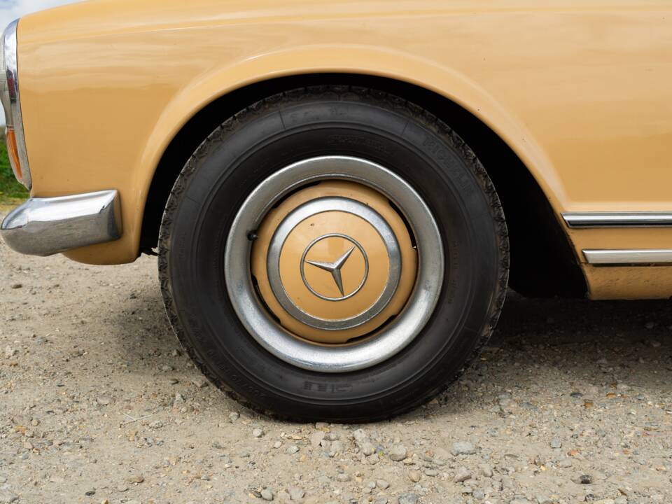 Bild 22/31 von Mercedes-Benz 230 SL (1966)