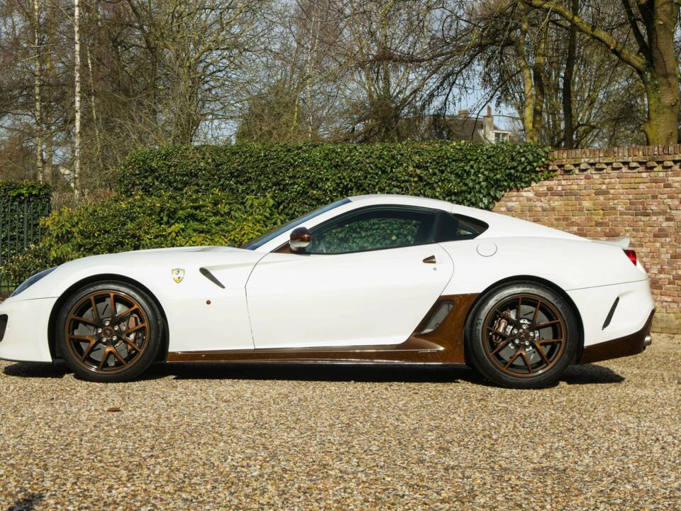 Image 40/50 de Ferrari 599 GTO (2011)