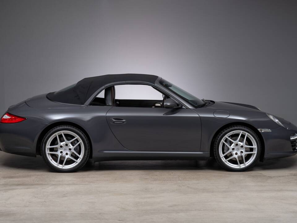 Bild 12/50 von Porsche 911 Carrera 4 (2011)