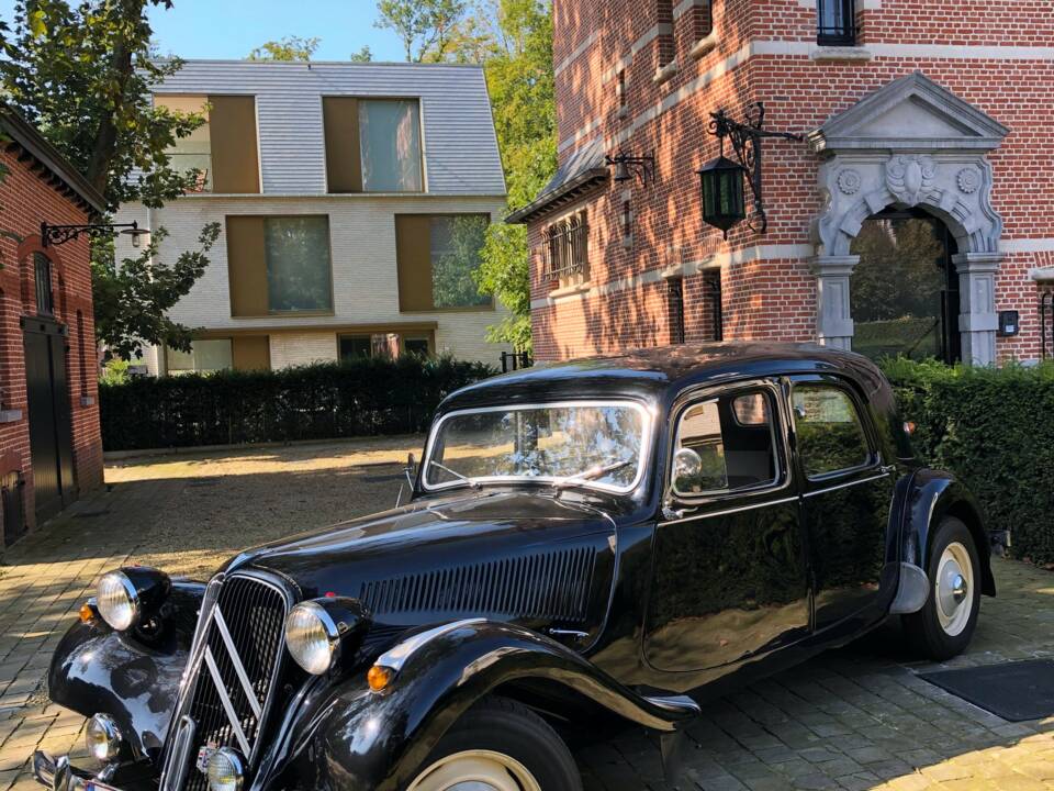 Afbeelding 1/6 van Citroën Traction Avant 11 B (1953)