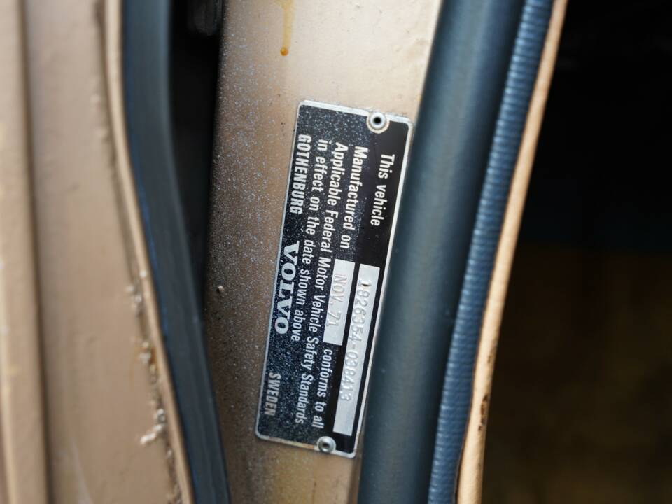 Image 32/50 of Volvo 1800 E (1972)