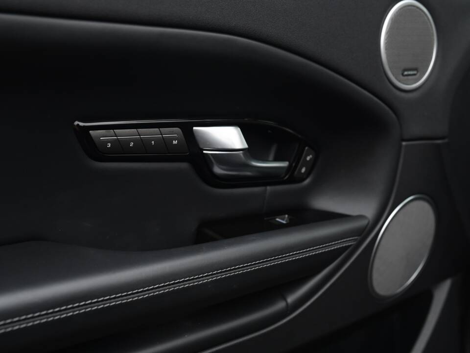 Bild 26/40 von Land Rover Range Rover Evoque TD4 (2016)