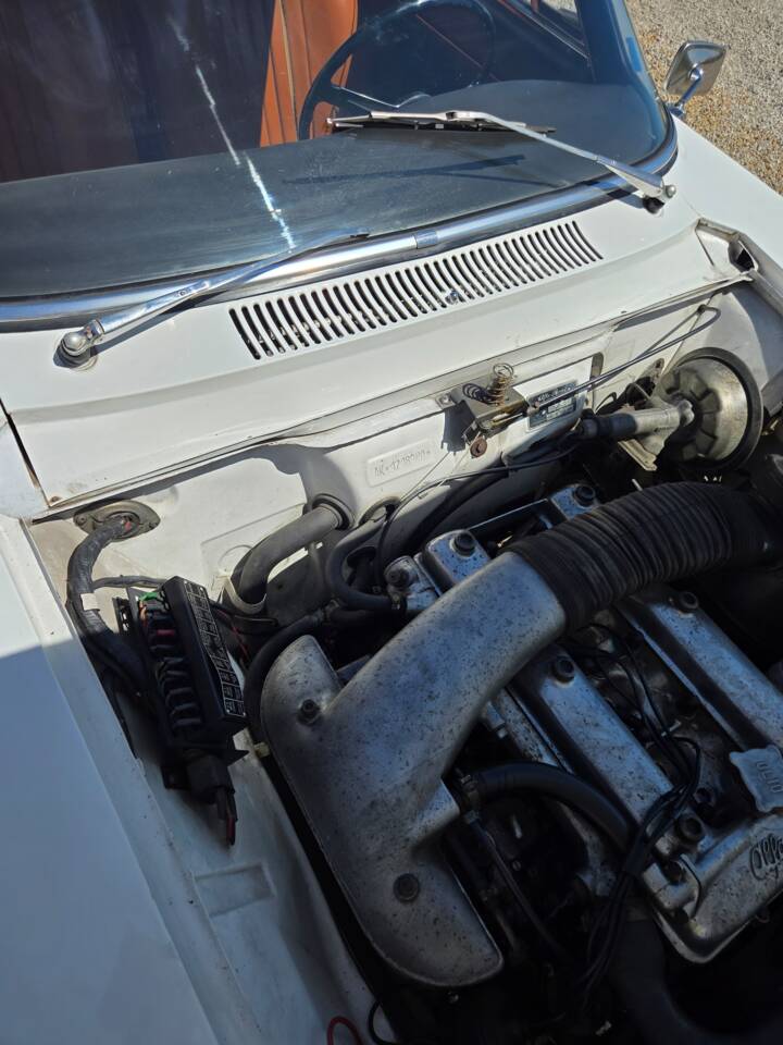 Image 57/84 of Alfa Romeo Giulia GT 1300 Junior (1968)