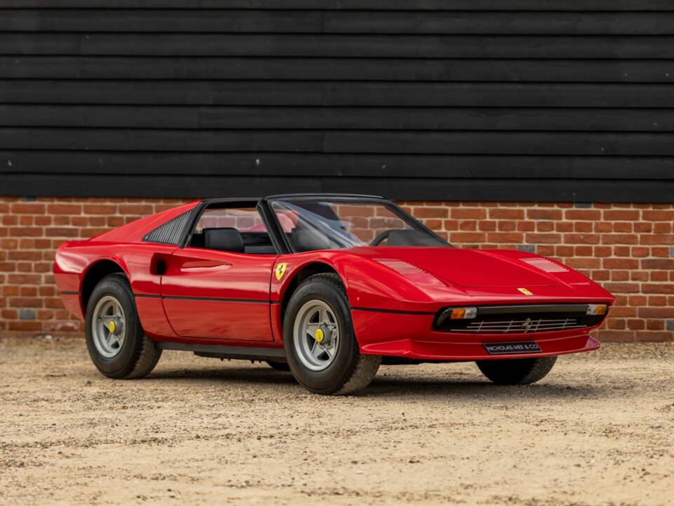 Afbeelding 39/44 van Ferrari 308 GTB Quattrovalvole (1984)
