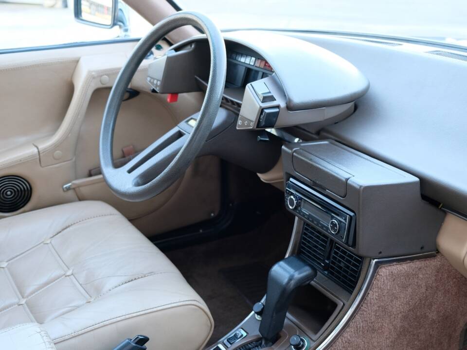 Image 48/69 of Citroën CX 25 Prestige (1984)