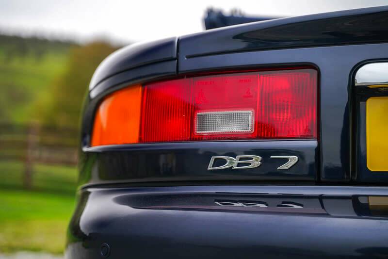 Bild 42/50 von Aston Martin DB 7 Vantage Volante (2002)