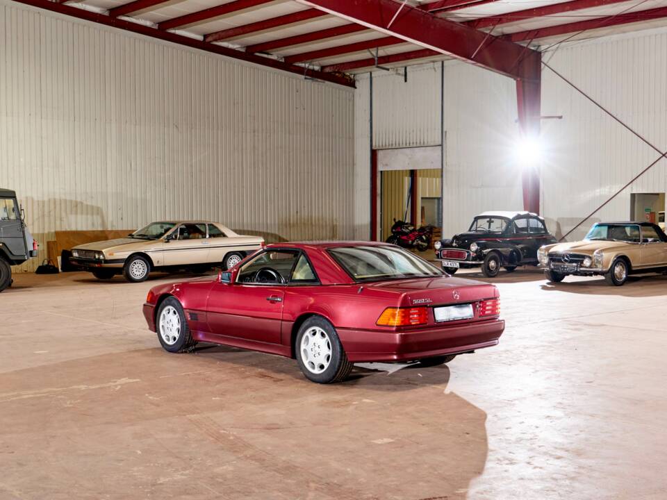 Image 7/43 of Mercedes-Benz 500 SL (1992)
