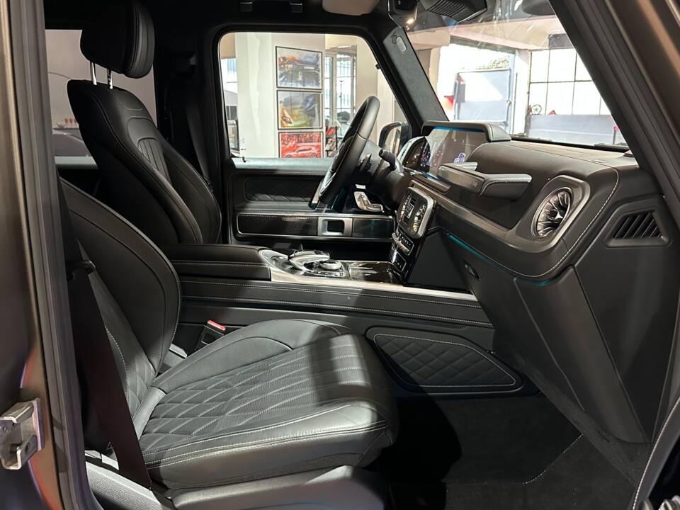 Image 12/33 de Mercedes-Benz G 400 d (lang) (2020)