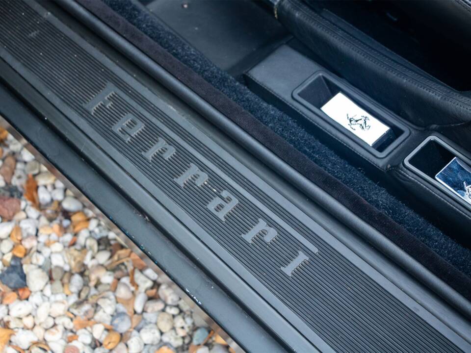 Image 18/37 of Ferrari Testarossa (1988)