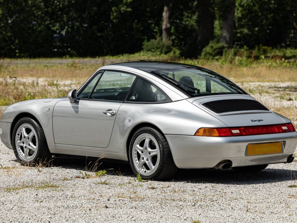 Image 3/46 de Porsche 911 Targa (1997)