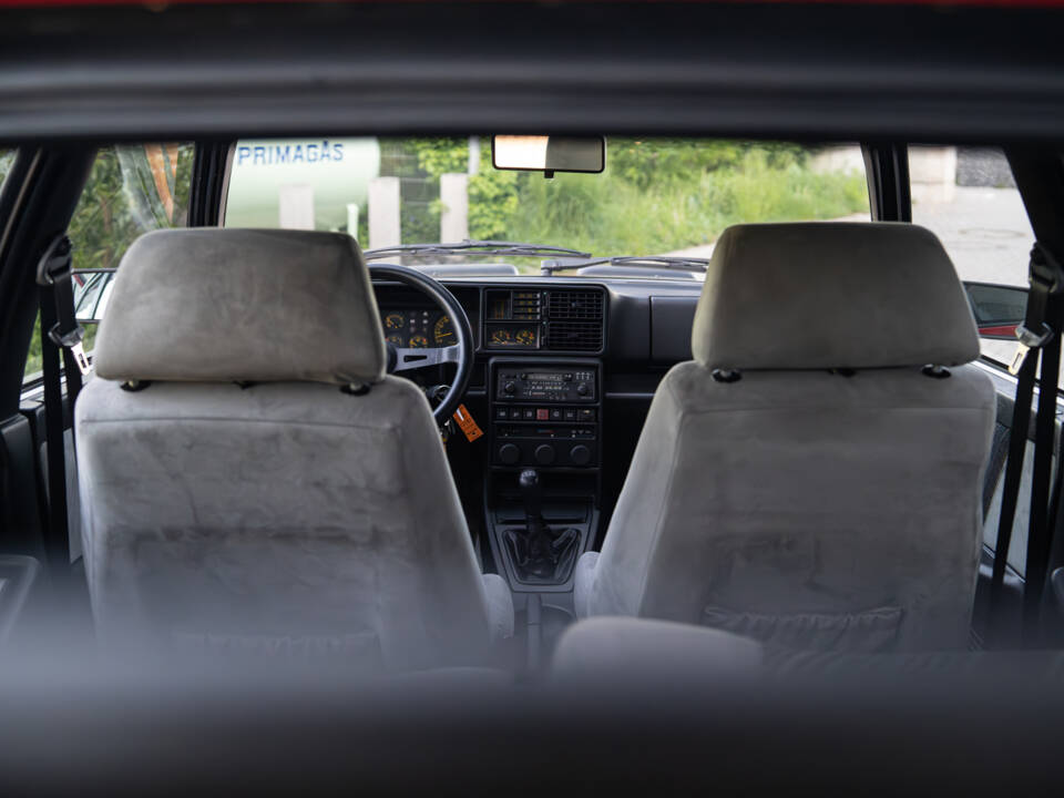 Bild 14/41 von Lancia Delta HF 4WD (1987)
