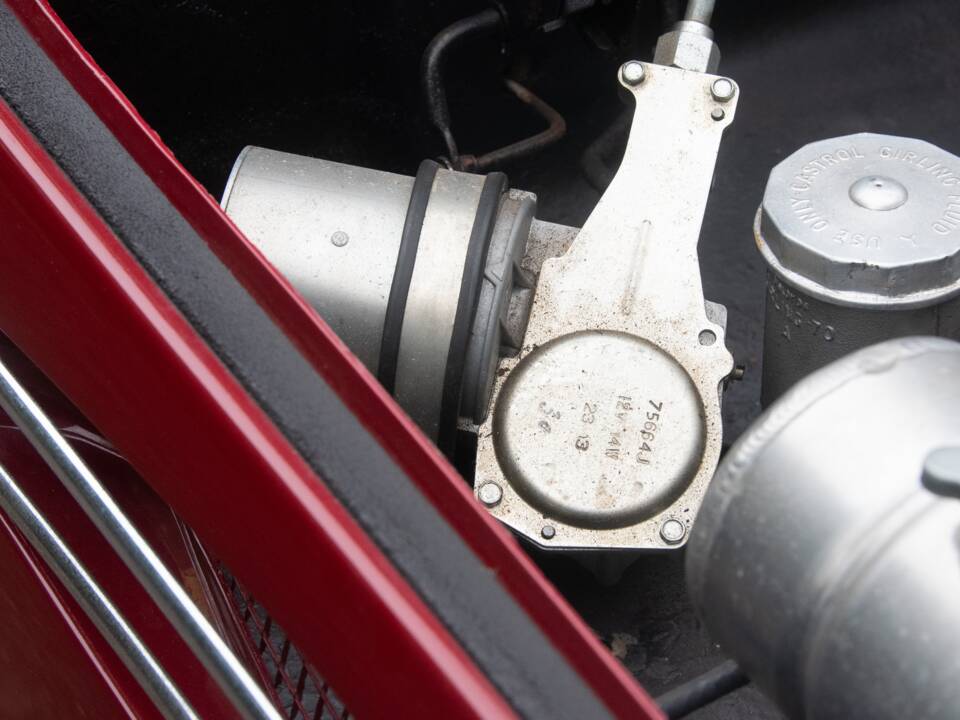 Image 14/50 of TVR Vixen Series 1 (1968)