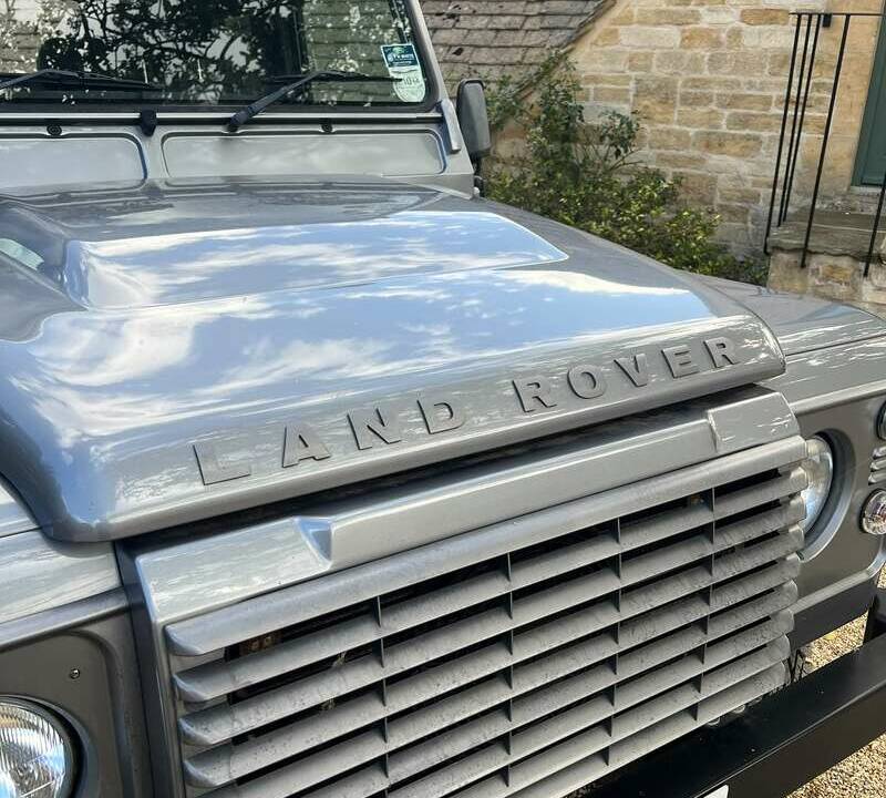 Image 13/50 of Land Rover Defender 90 (2011)