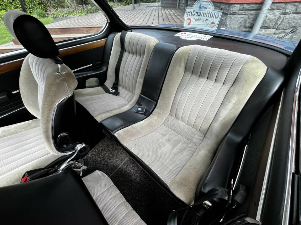 Bild 22/29 von BMW 3,0 CSi (1973)