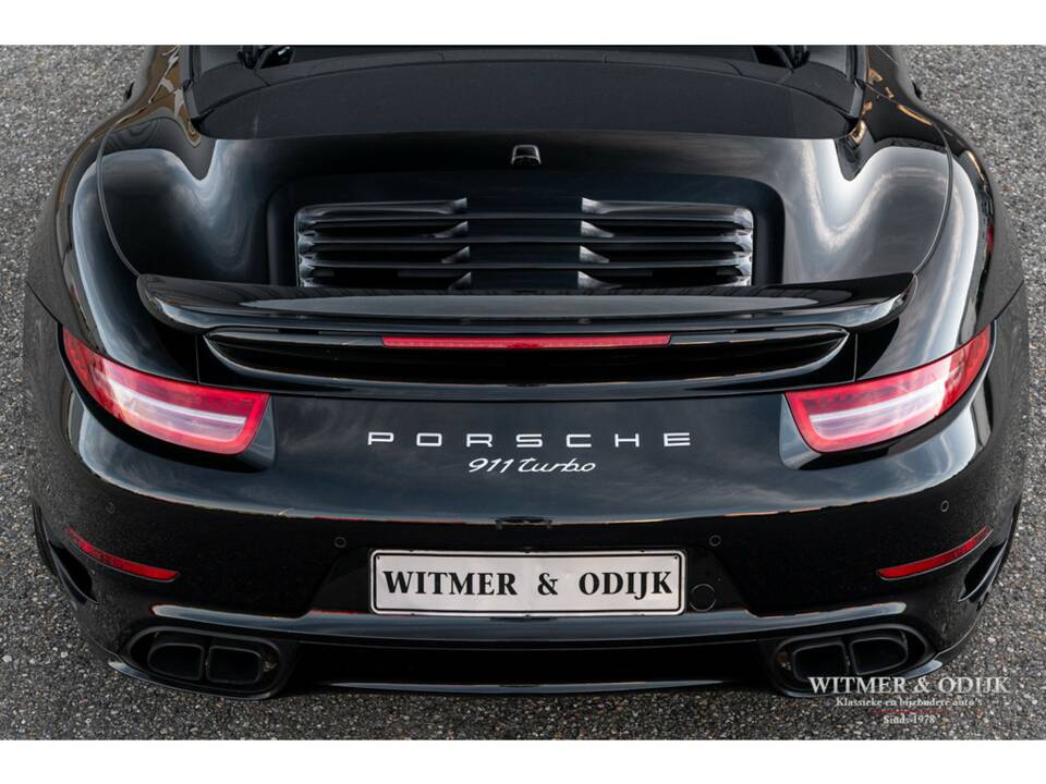 Image 18/47 of Porsche 911 Turbo (2014)
