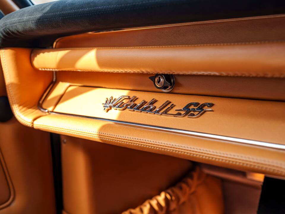 Image 27/33 of Maserati Ghibli Spyder SS (1971)