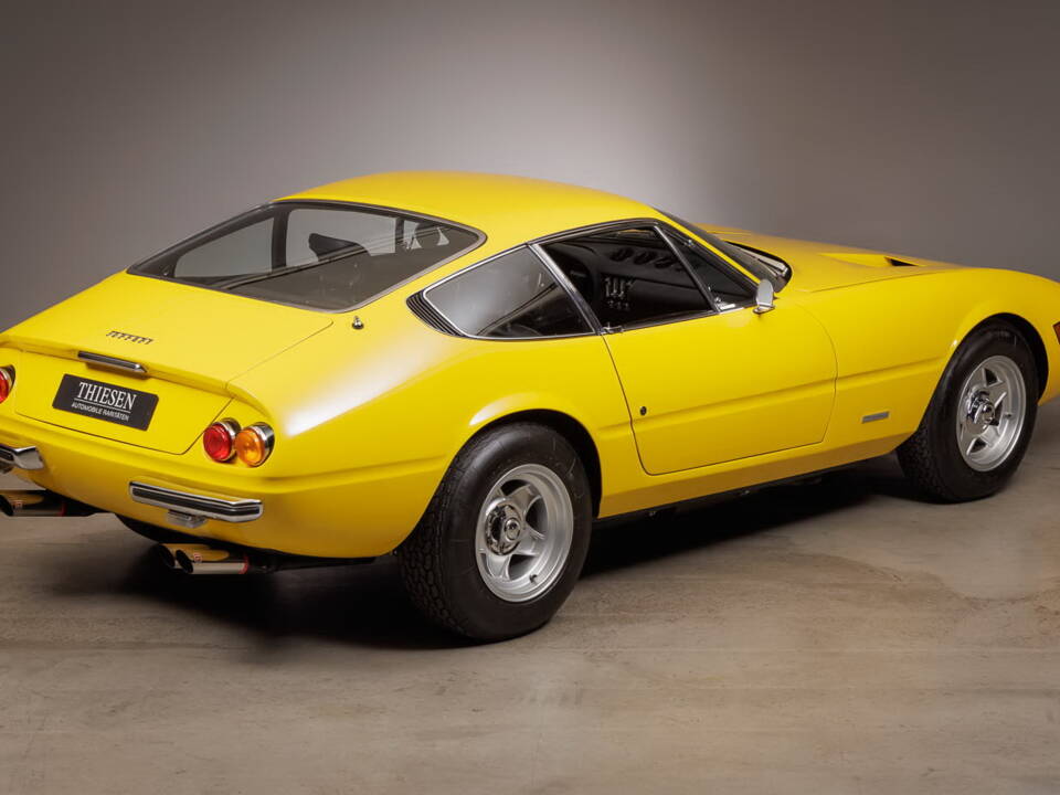 Bild 30/50 von Ferrari 365 GTB&#x2F;4 Daytona (1972)