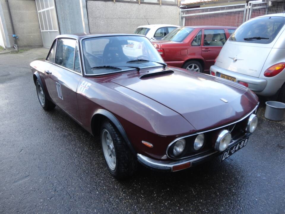 Bild 28/50 von Lancia Fulvia Coupe HF 1.6 (Lusso) (1971)